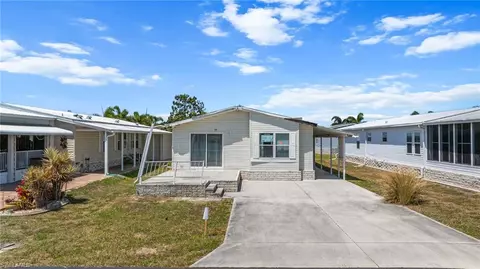5270 Manatee Bay Ln, Fort Myers, FL 33905
