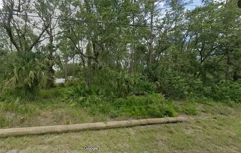 802 W 15th St, Lehigh Acres, FL 33972