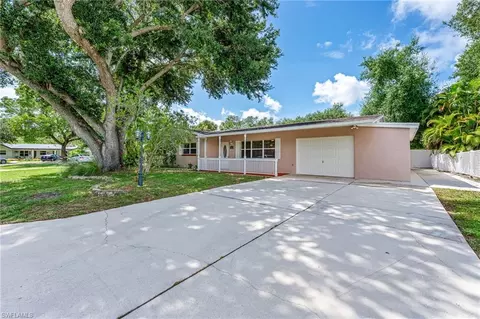 4634 Siesta Cir, Fort Myers, FL 33901