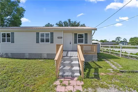 3201 44th St SW, Lehigh Acres, FL 33976
