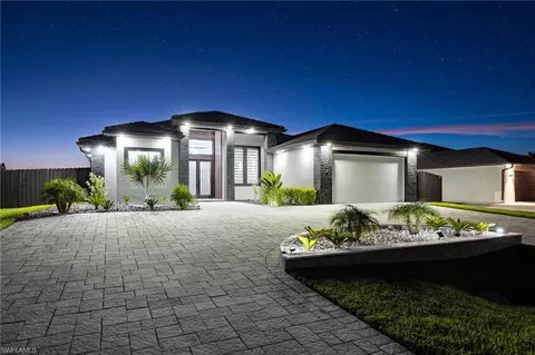 1202 SW 11th Pl, Cape Coral, FL 33991