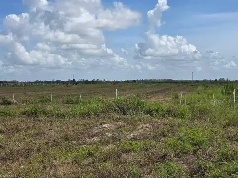 6658 5th Rd, Labelle, FL 33935