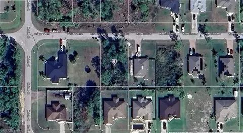 467 Westdale Ave, Lehigh Acres, FL 33972