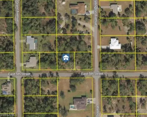 3405 E 5th St, Lehigh Acres, FL 33972
