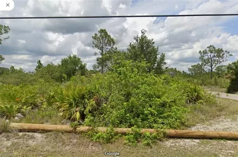 301 W 15th St, Lehigh Acres, FL 33972