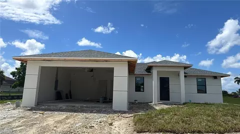 314 NW 20th Ter, Cape Coral, FL 33993