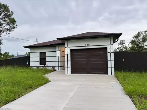 922 Barton St E, Lehigh Acres, FL 33974