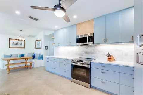 49 Willoughby Dr, Naples, FL 34110 photo 7