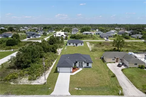 2817 22nd St W, Lehigh Acres, FL 33971