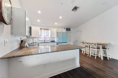 Kitchen - 8019 Oakleaf Cir, Labelle, FL 33935 photo 1 of 2