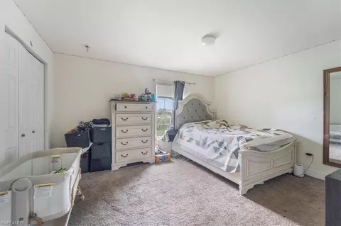 Bedroom - 8019 Oakleaf Cir, Labelle, FL 33935 photo 1 of 3