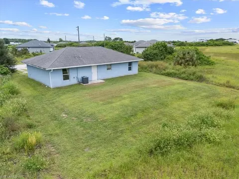 View/Area - 8019 Oakleaf Cir, Labelle, FL 33935 photo 2 of 3