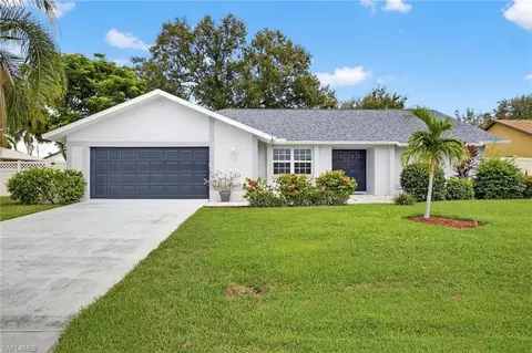 623 SE 9th Pl, Cape Coral, FL 33990