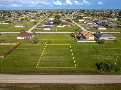 816 El Dorado Blvd N, Cape Coral, FL 33993