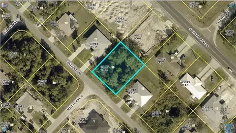 49124914 24th St SW, Lehigh Acres, FL 33973