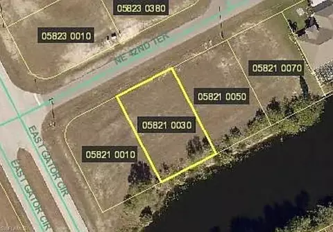 1926 NE 42nd Ter, Cape Coral, FL 33909