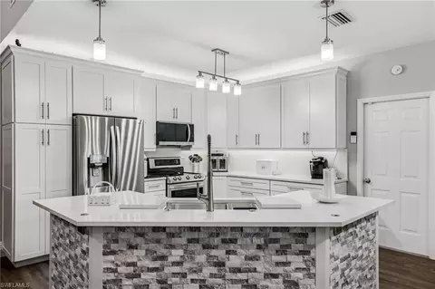 581 19th St SW, Naples, FL 34117 photo 10