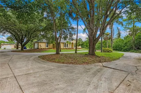 581 19th St SW, Naples, FL 34117 photo 8