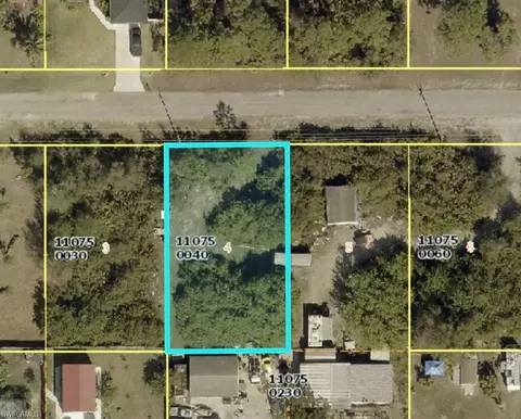 3223 3rd St W, Lehigh Acres, FL 33971