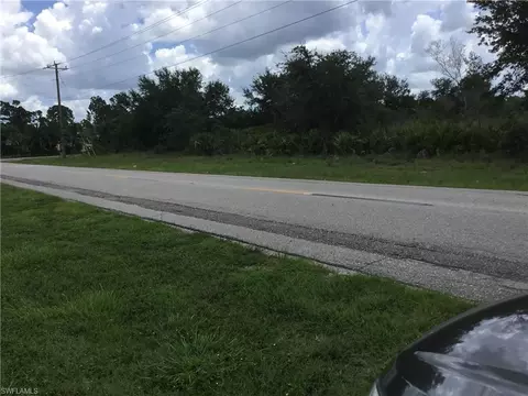 720 Williams Ave, Lehigh Acres, FL 33972