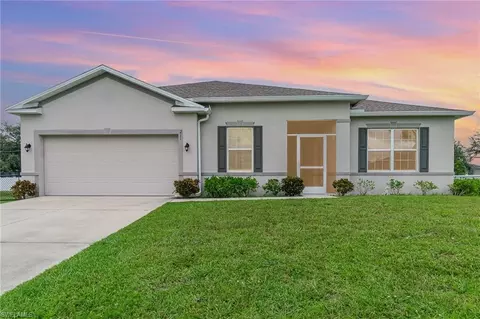 211 NW 4th St, Cape Coral, FL 33993