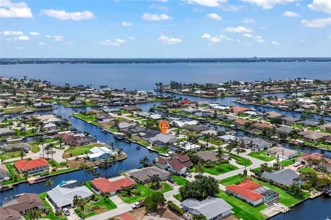 2029 SE 27th Ter, Cape Coral, FL 33904