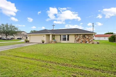 1425 SE 8th Pl, Cape Coral, FL 33990