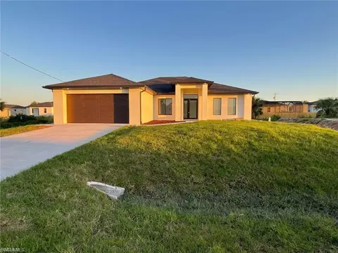 338 Progress Ave, Lehigh Acres, FL 33974