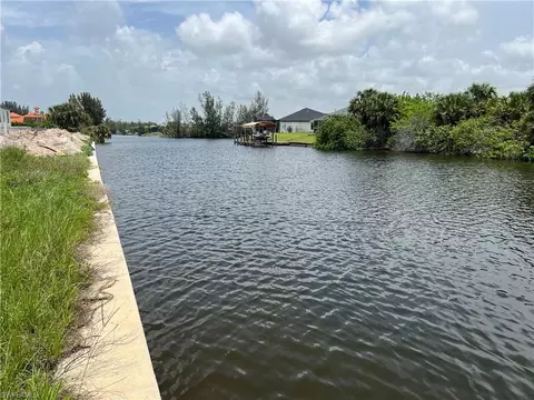 2021 Old Burnt Store Rd N, Cape Coral, FL 33993