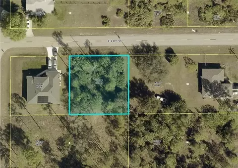 702 E 14th St, Lehigh Acres, FL 33972