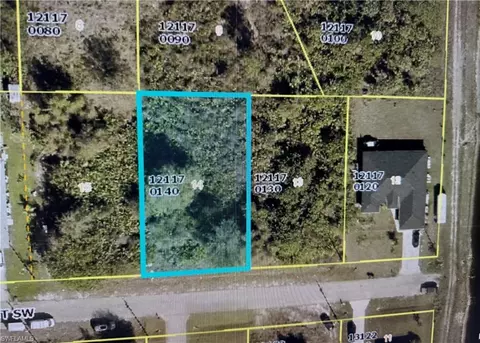 2504 12th St SW, Lehigh Acres, FL 33976