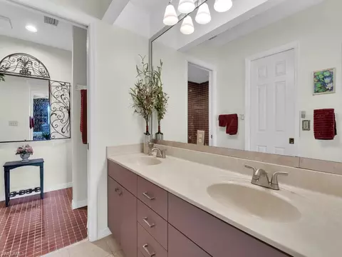 Bath - 76 Cypress View Dr E #76, Naples, FL 34113 photo 1 of 4