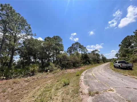 320 James Irwin Ter, Labelle, FL 33935 photo 3
