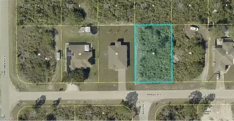 713 Manuel St E, Lehigh Acres, FL 33974