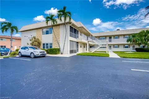 909 SE 46th Ln #202, Cape Coral, FL 33904