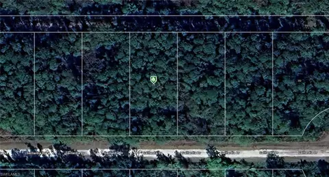 208 Gallardia Dr, Indian Lake Estates, FL 33855
