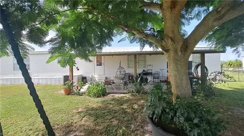 1811 Matthew Loop, Clewiston, FL 33440 photo 2