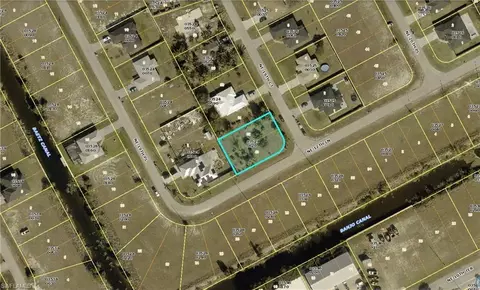 1204 NE 19th Ct, Cape Coral, FL 33909