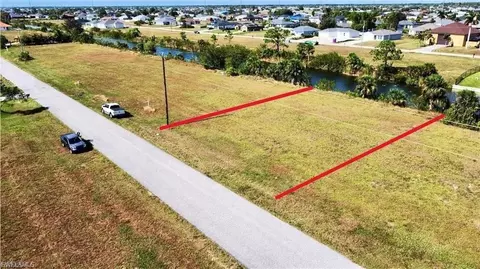 323 NE 25th St, Cape Coral, FL 33909