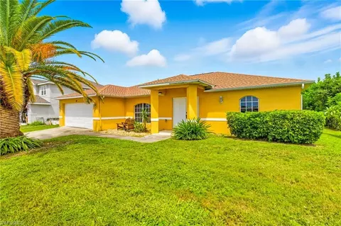 521 NW 18th Pl, Cape Coral, FL 33993