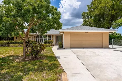 2360 Ephraim Ave, Fort Myers, FL 33907