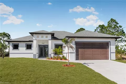 1028 Maxwell Ave S, Lehigh Acres, FL 33974