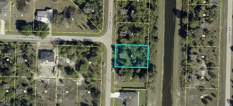 947 Joponica Ave S, Lehigh Acres, FL 33974