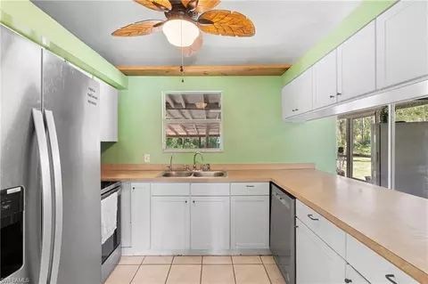 Kitchen - 3595 Golden Gate Blvd E, Naples, FL 34120 photo 3 of 4