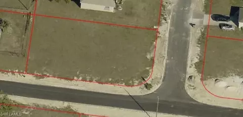 2010 NE 9th Pl, Cape Coral, FL 33909