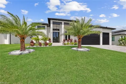 125 SW 33rd Ave, Cape Coral, FL 33991