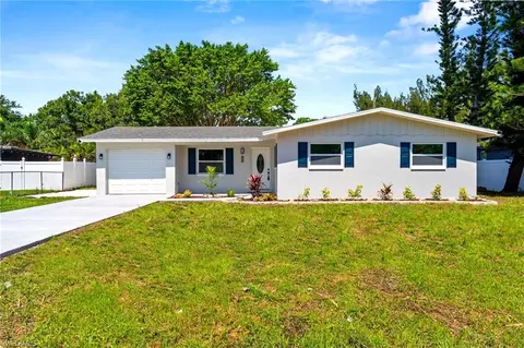 434 Lorraine Dr, Fort Myers, FL 33905