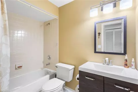 Bath - 20710 Persimmon Pl, Estero, FL 33928 photo 2 of 2
