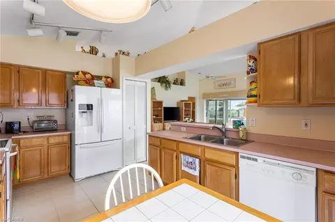 Kitchen - 20710 Persimmon Pl, Estero, FL 33928 photo 1 of 3
