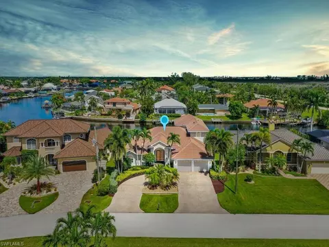 5795 SW 7th Ct, Cape Coral, FL 33914